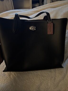 Coach Black Leather Tote with Brown Hang Tag